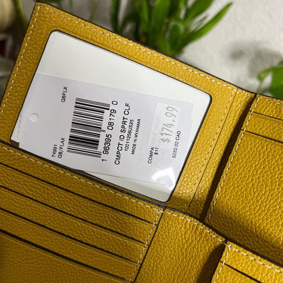 Coach 2in1 Bifold Wallet - Picture 2 of 7